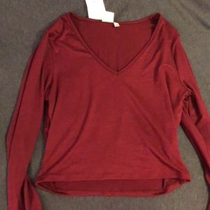 Dark red long-sleeve crop top